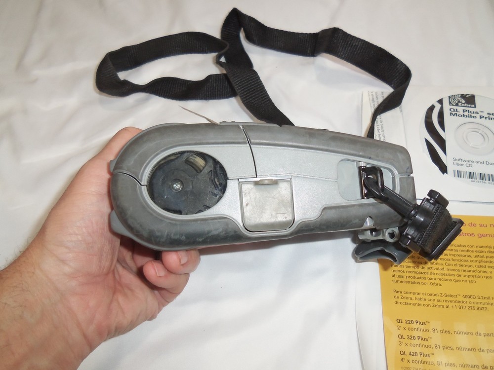 Zebra QL220 Plus Q2D-LUBA0000-00 Portable Barcode Label Bluetooth Printer QL220+