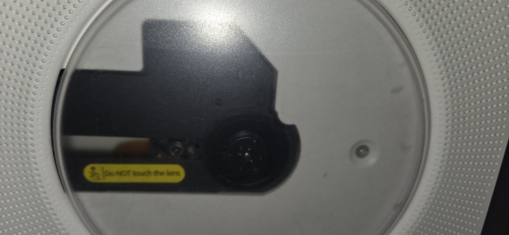 CD Player w/ USB Playback, Built In Speaker/Aux Out+Remote (USB Type-C Powered)