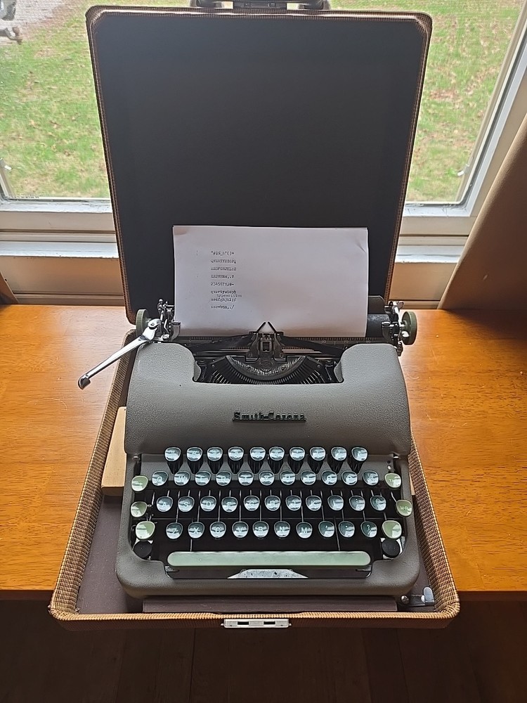 Smith Corona "Tabulator" Typewriter  With Case