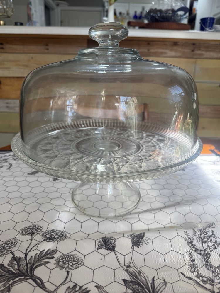 The Presentations: Crystal Collection Cake Plate With Glass Dome READ