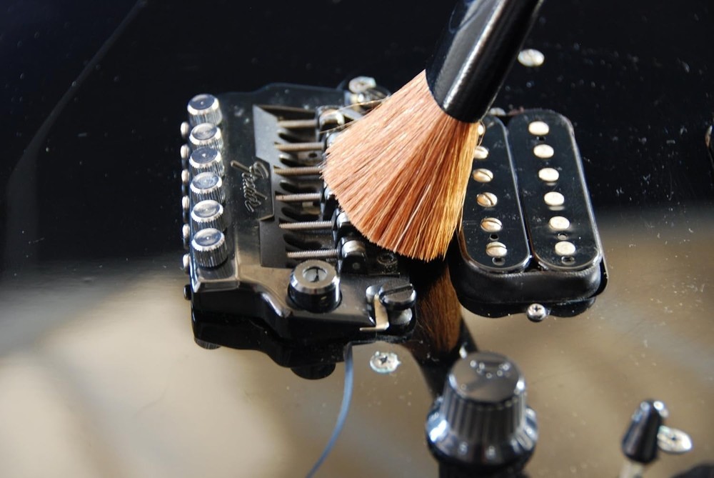 The Nomad String, Body & Hardware Cleaning Tool