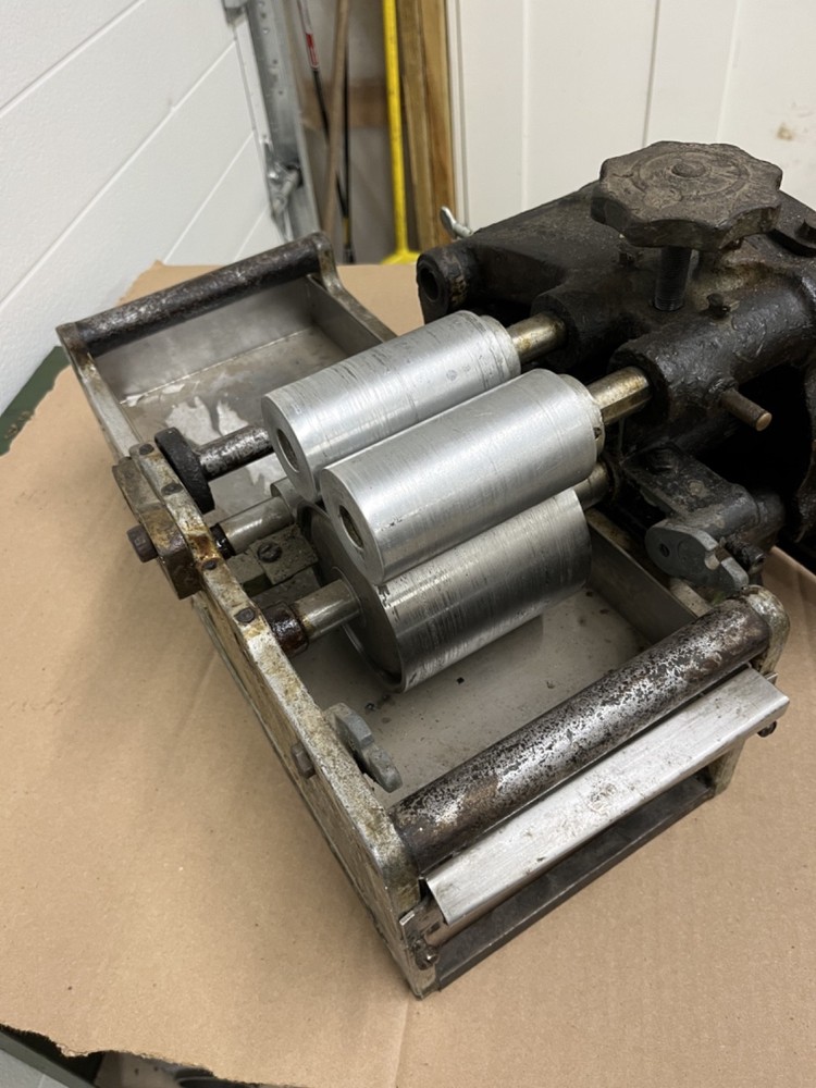 potdevin 4''margin gluer
