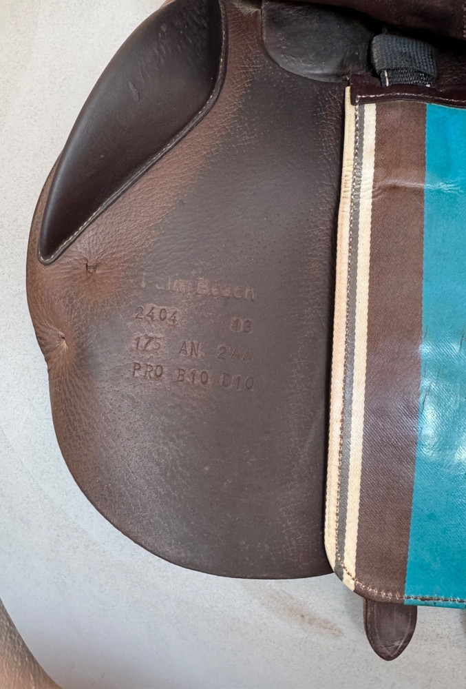 17.5" Voltaire Palm Beach PRO Saddle - 2AA Flaps - Grain / Buffalo