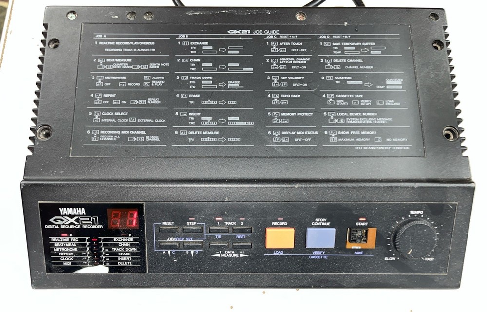 Yamaha QX21 Digital Sequencer Recorder Powers On Missing Start Button Sold AS-IS