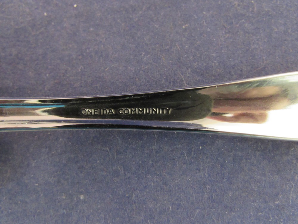 Oneida PARAMOUNT Stainless Flatware Serving Spoons SET OF TWO - USA MADE