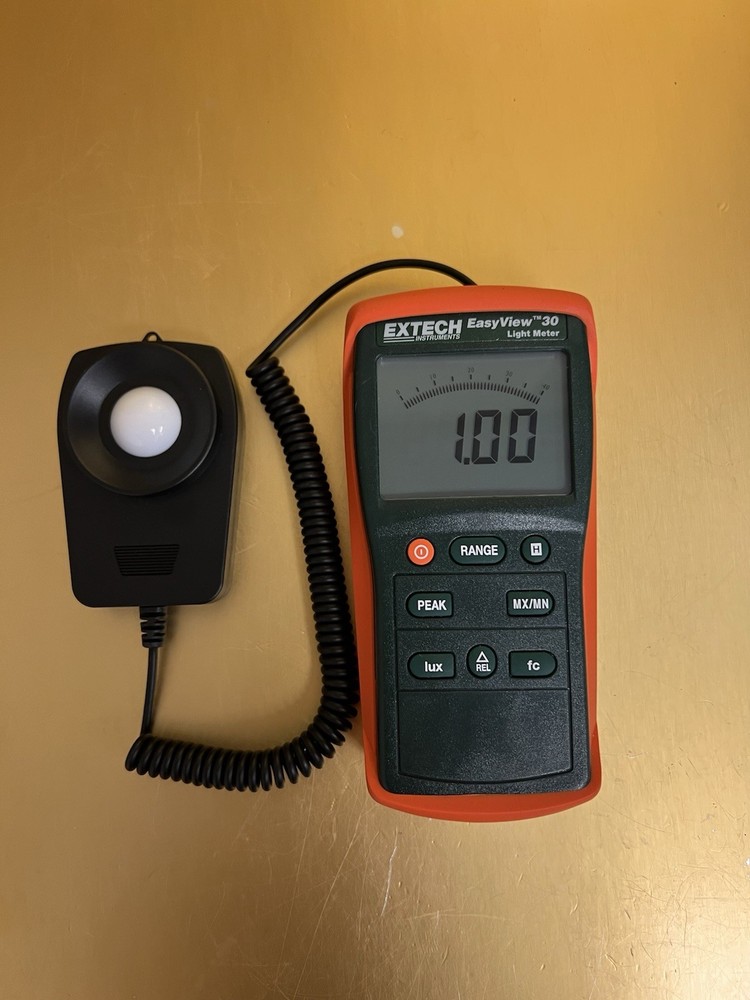 Extech EA30 Easyview Wide-Range Light Meter