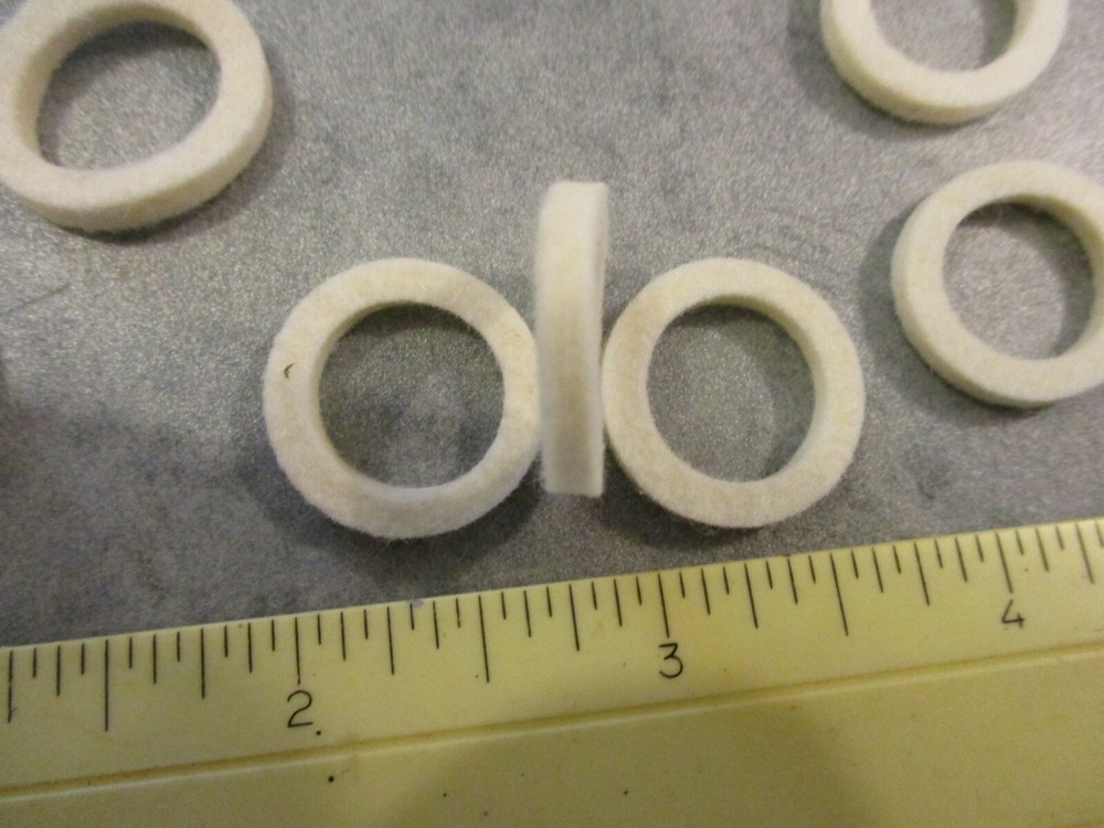 1005044 Cooper Tools felt gasket. Quan 8.