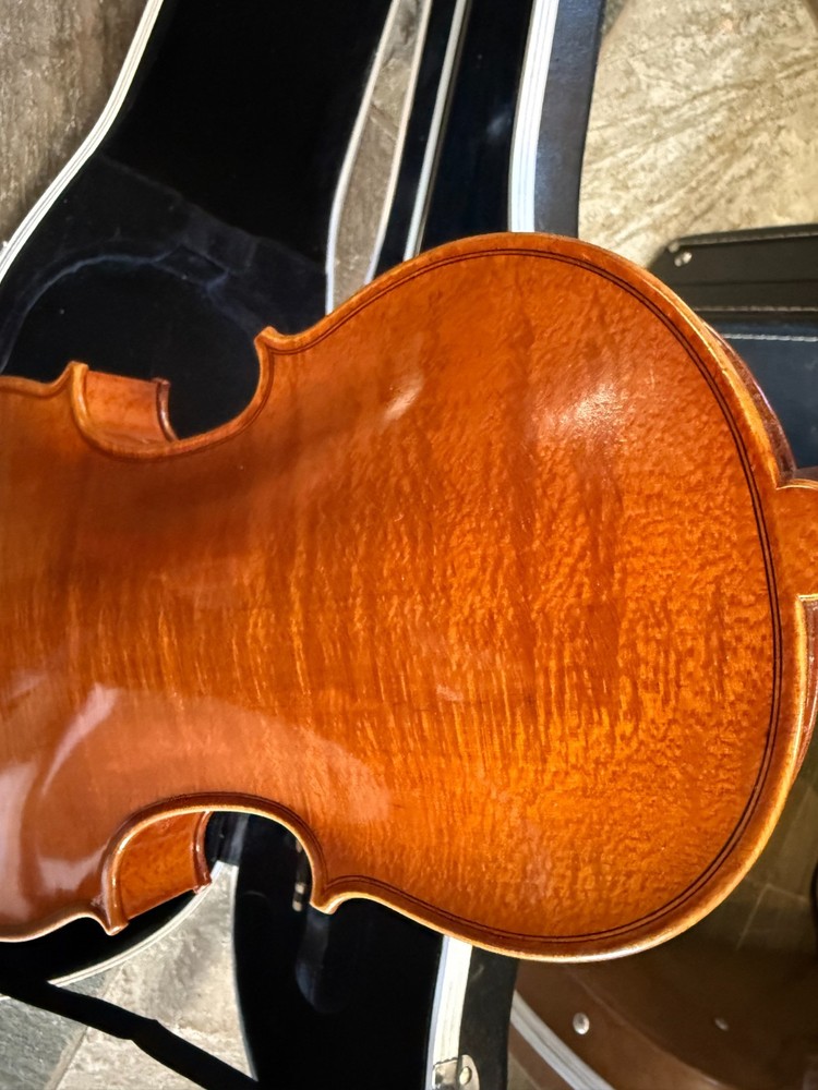 3/4 size Violin with case. Leon Albert brand