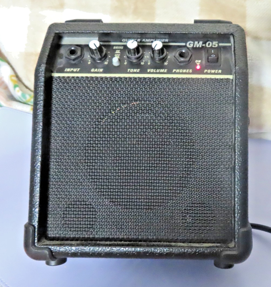 Belcat GM-05 Guitar Amplifier, TESTED