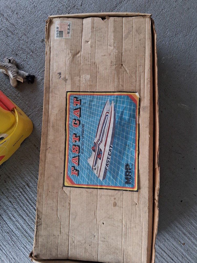 MRP r/c 32" Fast Attack Catamaran