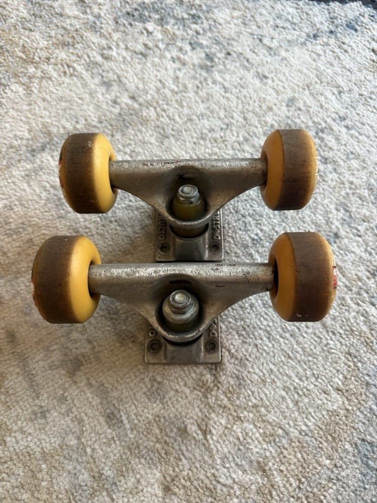 destructo skateboard trucks