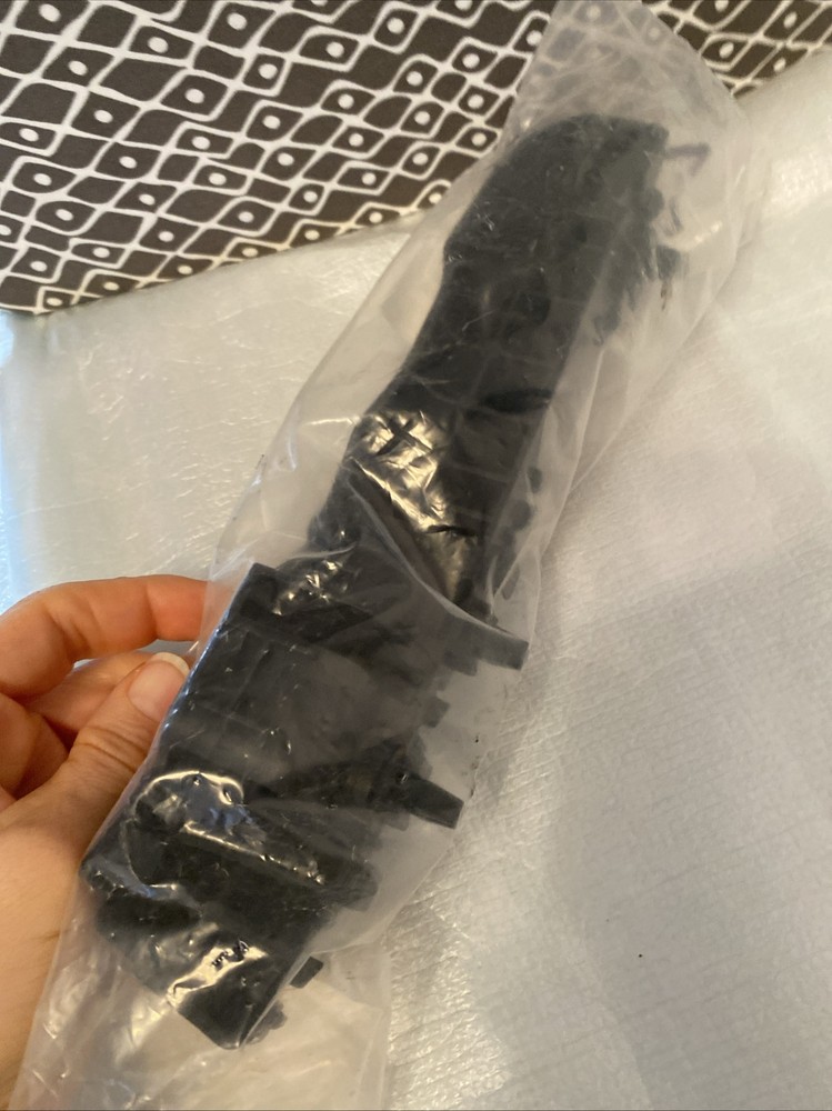 KIA NIRO DRIVER SIDE FRONT BUMPER BRACKET 86552-AT000