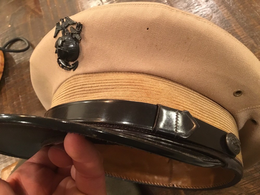ORIGINAL WWII USMC OFFICER VISOR CAP - SZ 7 1/4