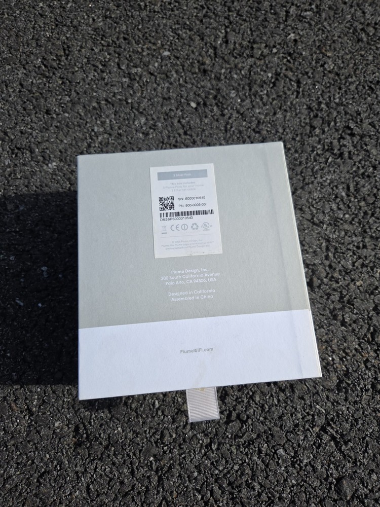 Plume Wifi 3 Silver Pods No Ethernet Cable