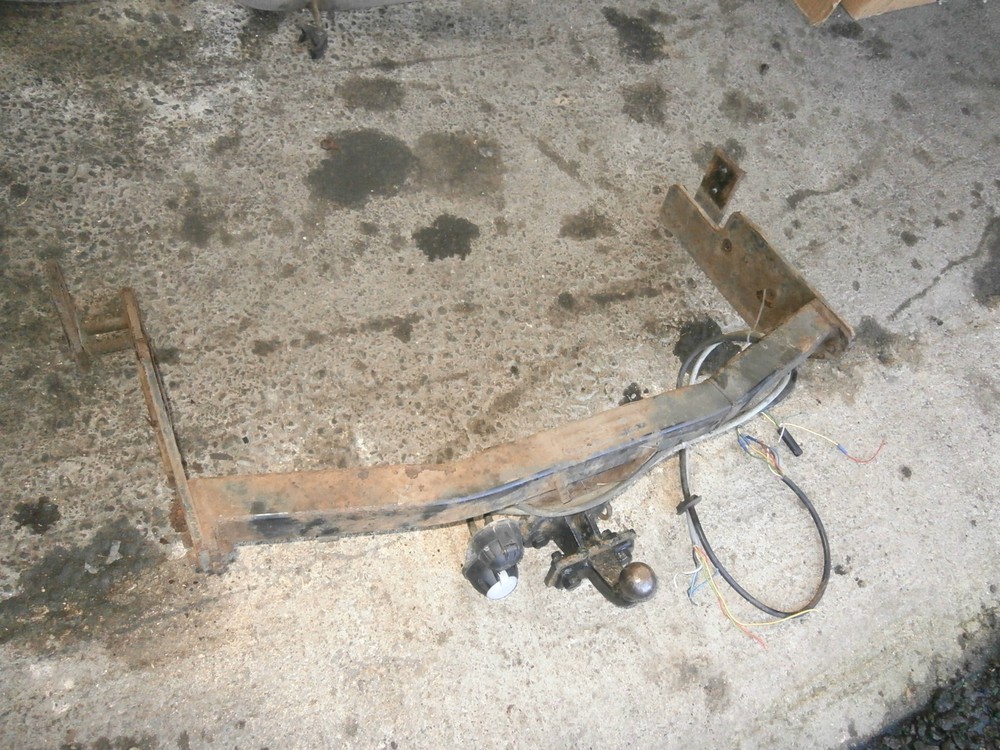 KIA SORENTO 2004 TOW BAR