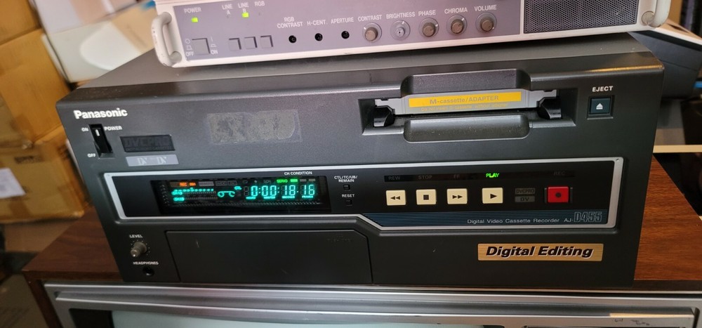 Panasonic AJ-D455 DVCPro ( and DVCam / DV ) - In Good working condition!