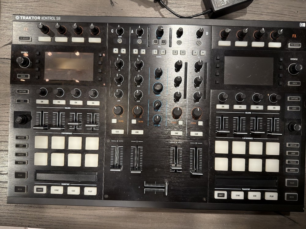 native instruments traktor kontrol s8