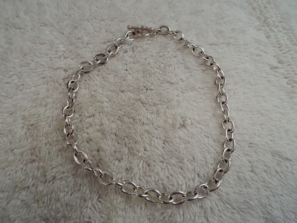 Silvertone Chain Toggle Necklace (B45)
