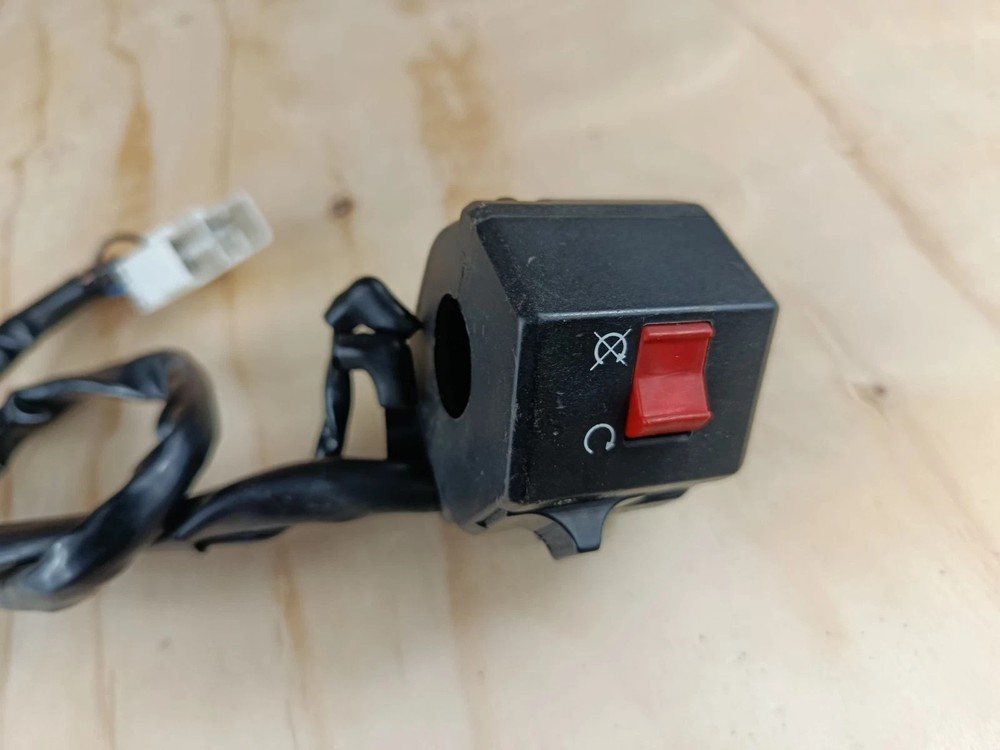 (D) 1995 Triumph Trophy 900 Right Handlebar Control / Switchgear Genuine