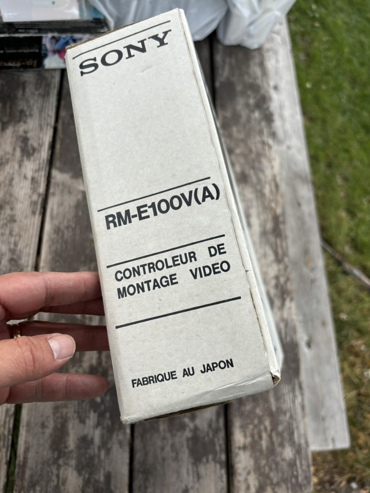 Sony RM-E100V (A) Video Editing Controller in original box