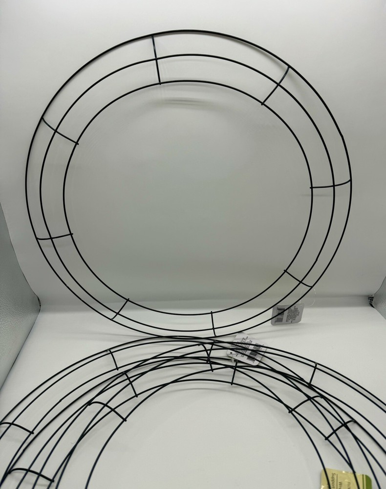 Four 18 Inch Metal Wire Wreath Frames New