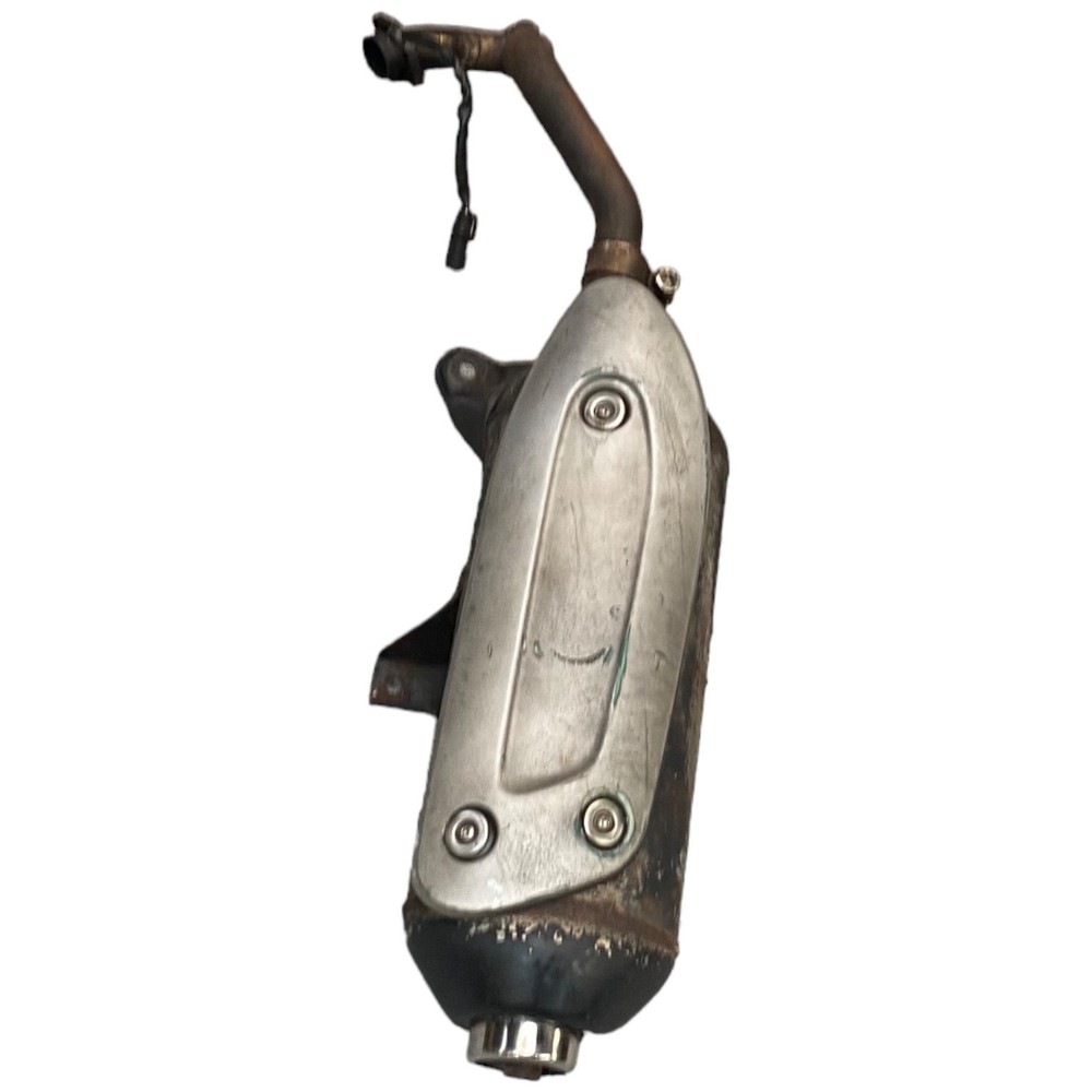 Piaggio MP3 250 – Exhaust