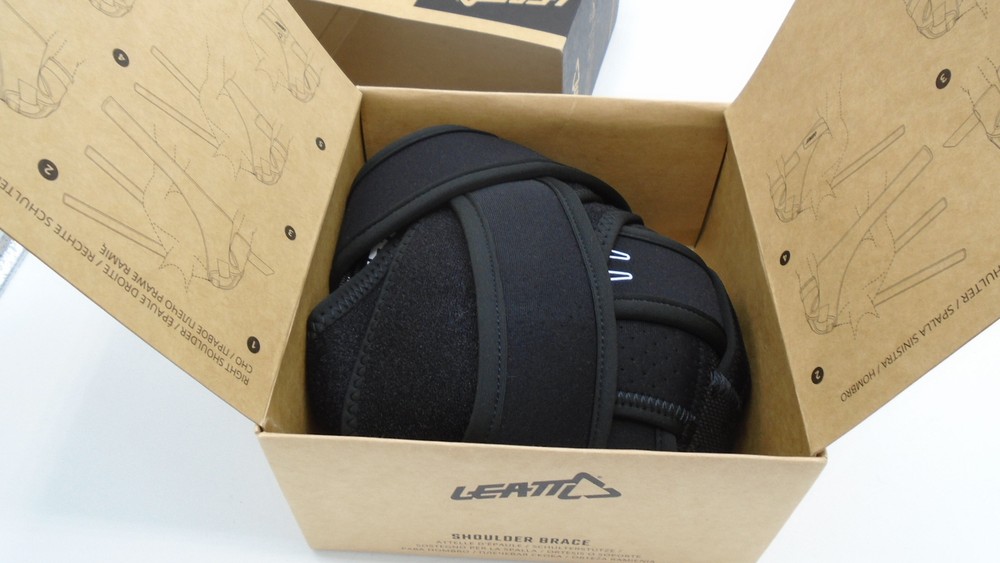Leatt Left Shoulder Brace (Black, Small/Medium)