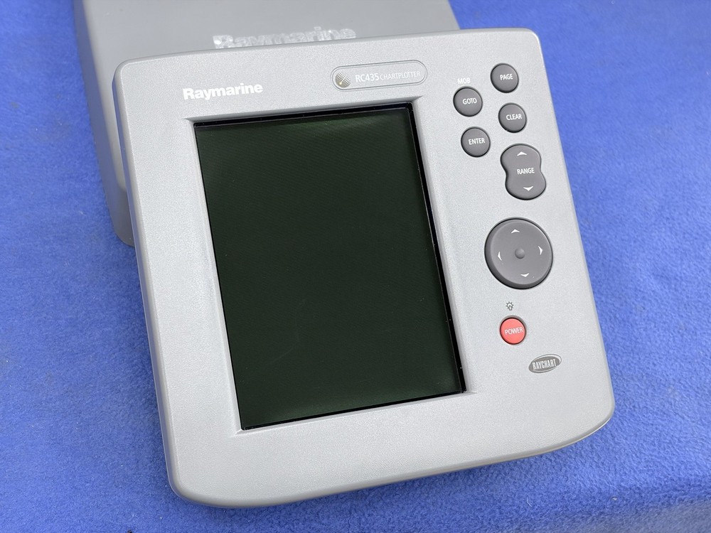 Raymarine RC435 GPS Chartplotter Display W/ Cover; Fully Tested & Working