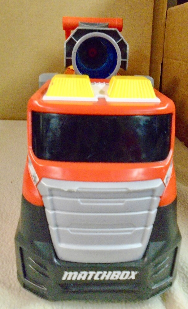 MATCHBOX SUPER-BLAST FIRE TRUCK (K)