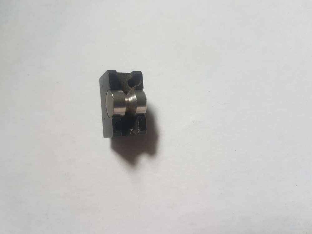 80's STEINBERGER GUITAR TREMOLO SADDLE