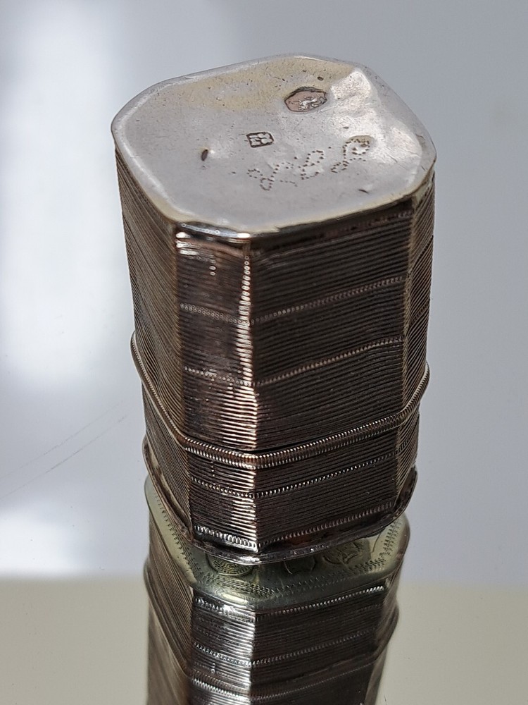 19th Century Dutch Silver Peppermint Box 18.4g