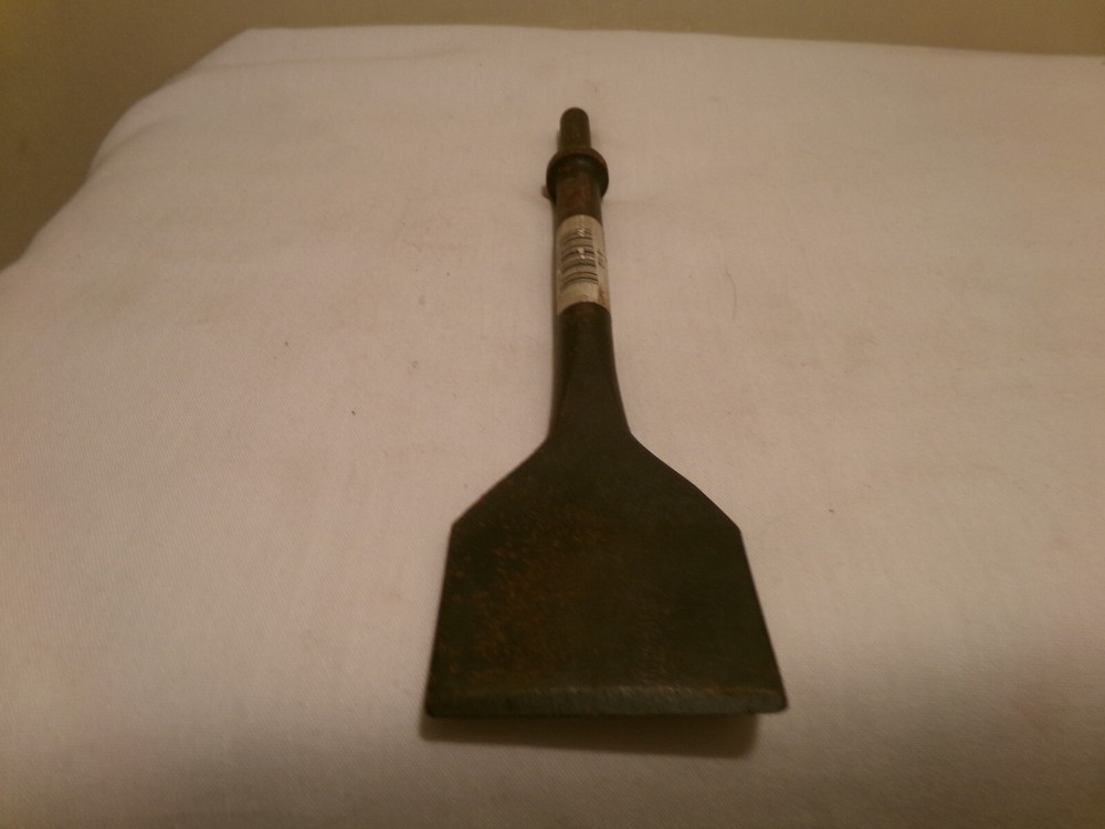 Pneumatic Scraper 2" x 8 1/2" - 31970