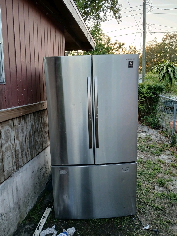 Refrigerator