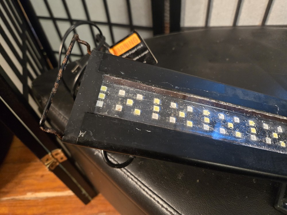 Current USA - Orbit Marine 48"- 60" IC LOOP LED (PRE-OWNED)