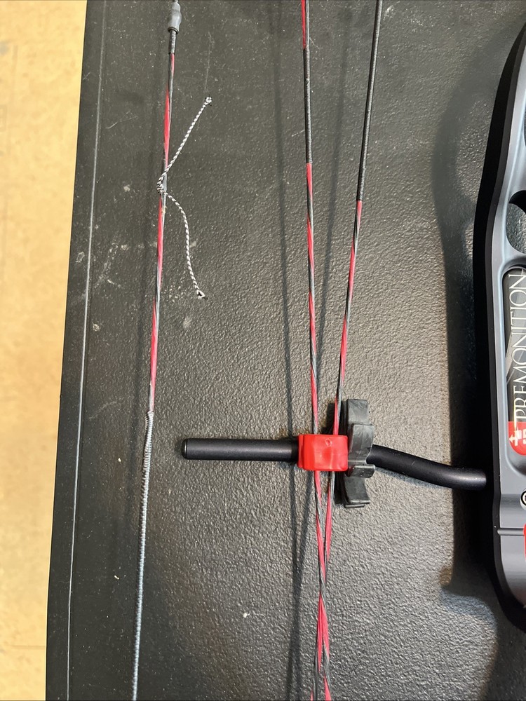 New PSE Archery Premonition SC 60# Left Handed Blacked Out Bow
