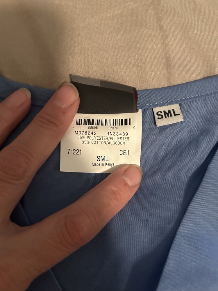 Unisex NWT ScrubZone Solid Light Blue Scrub Top Size Small