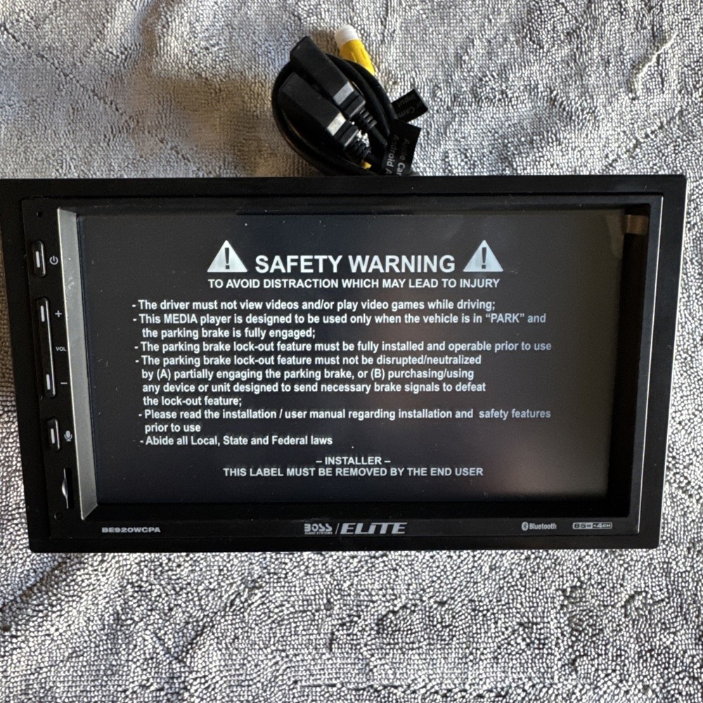 Boss Audio BE920WCPA-C Digital Multimedia Receiver + Camera New Open Box