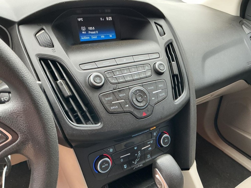 FOCUS 2018 Glove Box 5027623