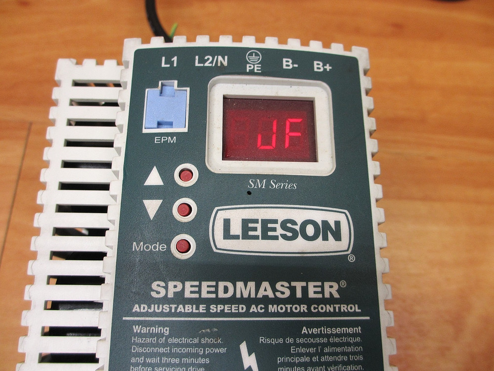 Leeson 174266.00 *USED POWERS UP* AC Motor Adjustable Speed Control 1.5HP