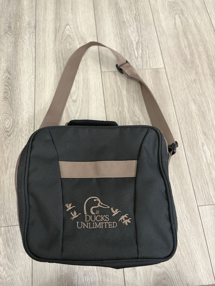 DUCKS UNLIMITED FIELD & TACKLE BAG