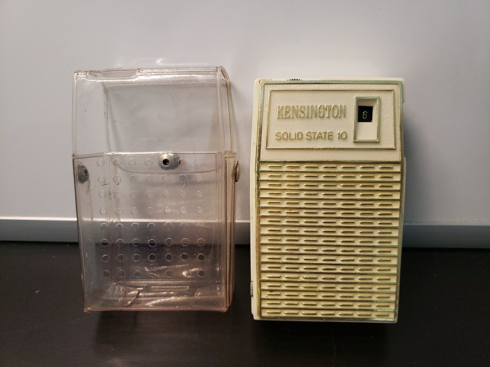 VTG Kensington Solid State 10 transistor radio READ DESCRIPTION
