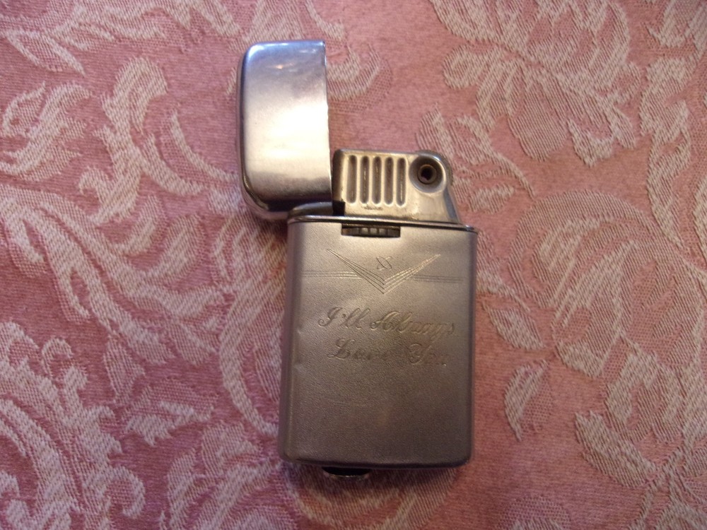 Vintage Chrome Silver Tone Ronson Varaflame Windlite Chrome Lighter USA Untested