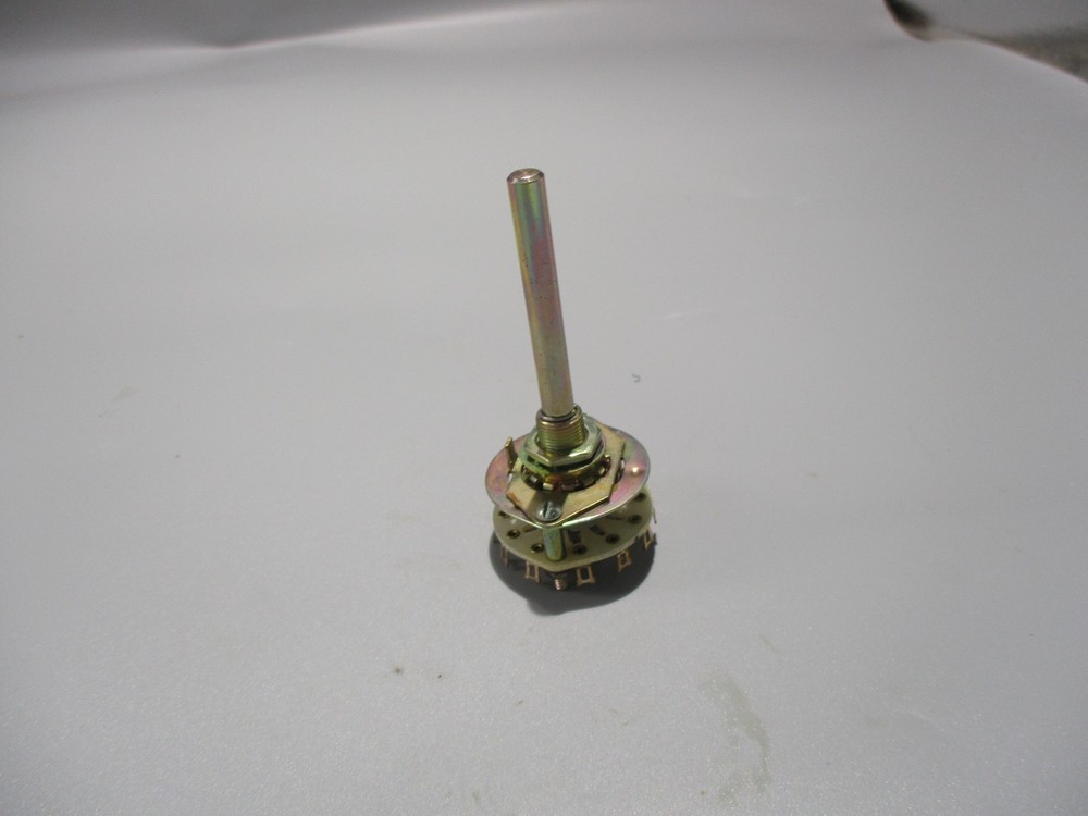 NEW ELECTROSWITCH D4G0205N ROTARY SWITCH 2POLE 5 POSITION