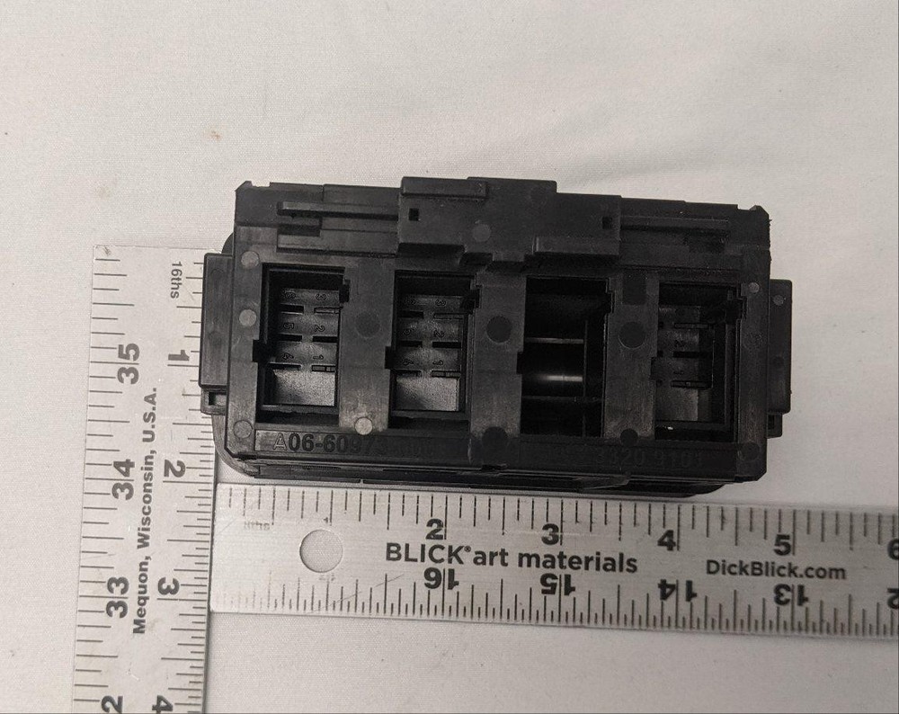 Freightliner Cascadia P3 Sleeper Cab Switch Panel - P/N A06-60973-000