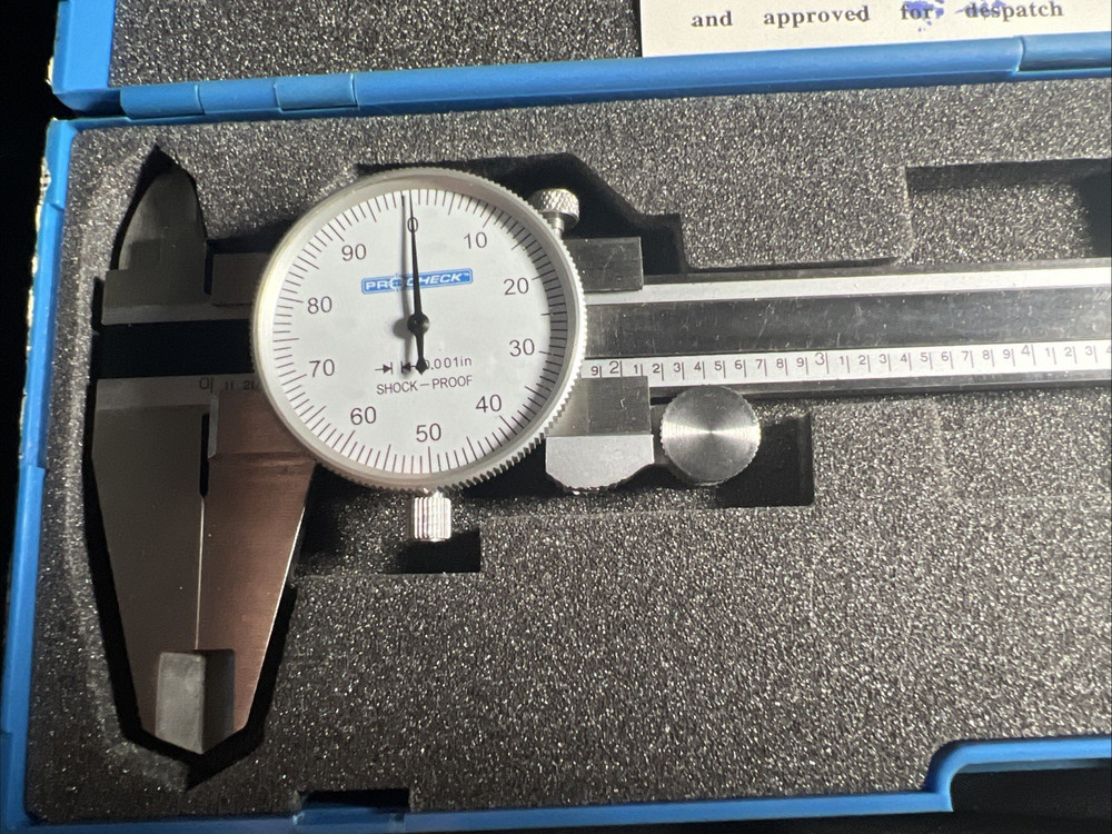 0-6" Steel Dial Caliper in Plastic, Fitted Case, New