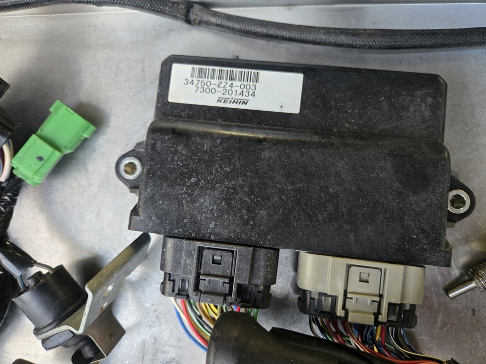 Honda 40hp Electronics Ecu Coils Stator Regulator Misc