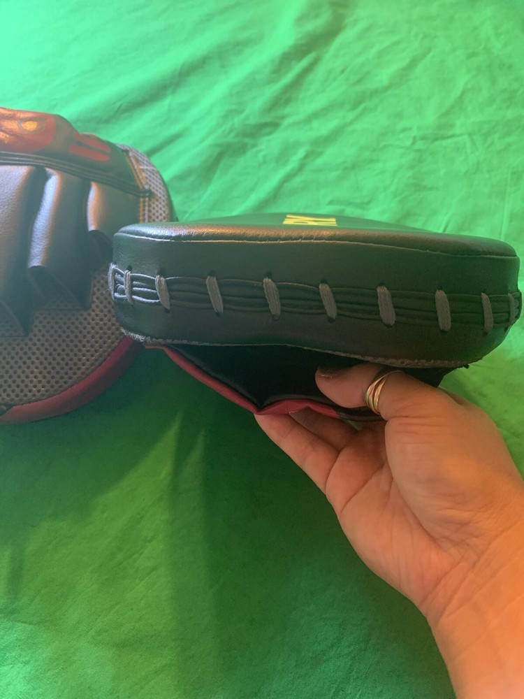 Century BRAVE PUNCH MITT PAIR