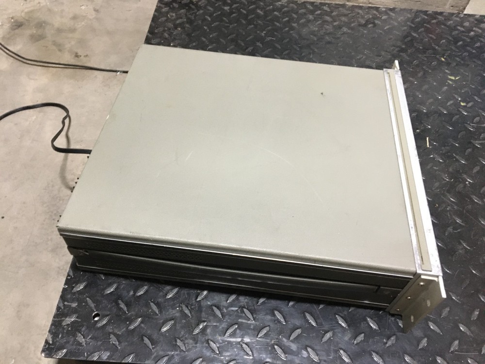 HP 5370B Precision Time-Interval Universal Counter POWERS ON *UNTESTED*