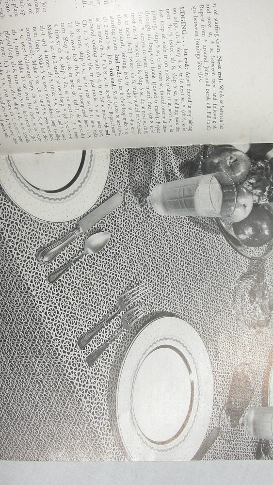 1947 COATS & CLARK CRAFT BOOK "TABLECLOTHS" #231 INSTRUCTION BOOK