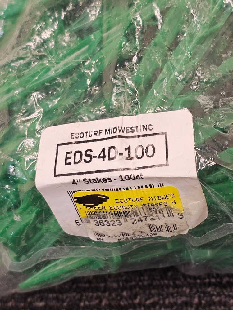 (QTY 100) Ecoturf EDS-4D-100 Contractor Grade Biodegradable Stakes Staples 4"